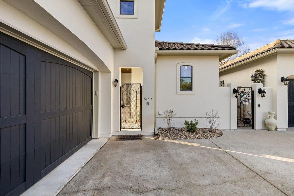 502 Hummingbird LN 1, Austin, TX 78734