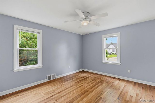 77 Huron Avenue, Mount Clemens, MI 48043