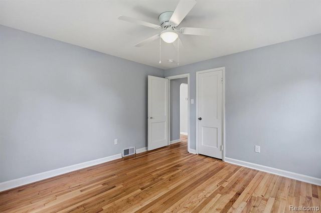 77 Huron Avenue, Mount Clemens, MI 48043