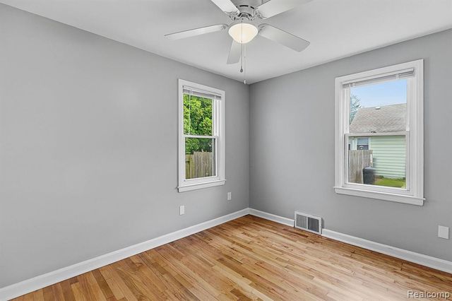 77 Huron Avenue, Mount Clemens, MI 48043