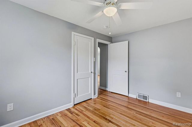 77 Huron Avenue, Mount Clemens, MI 48043