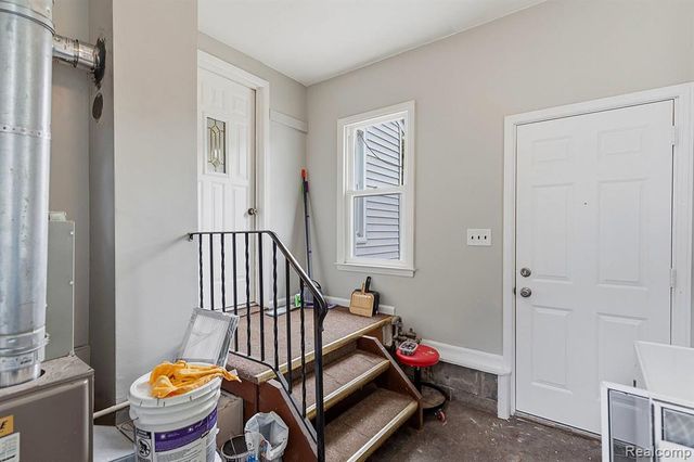 77 Huron Avenue, Mount Clemens, MI 48043