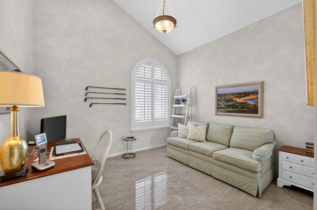 2294 Saratoga Bay Drive, West Palm Beach, FL 33409