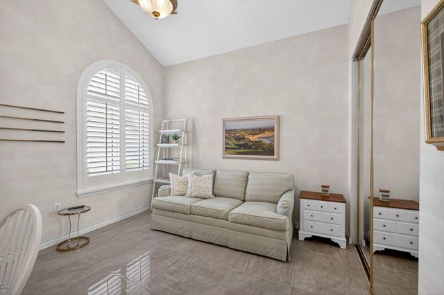 2294 Saratoga Bay Drive, West Palm Beach, FL 33409