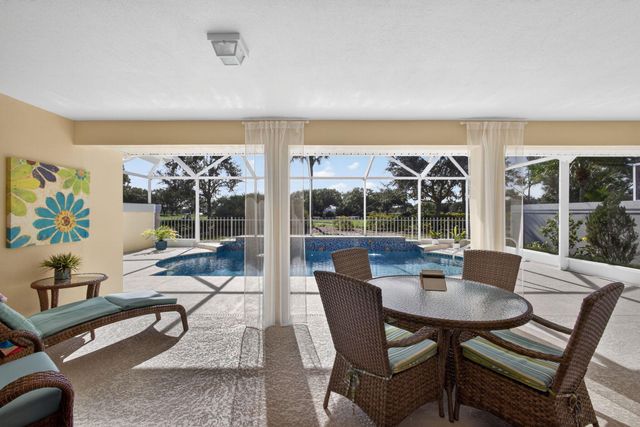 2294 Saratoga Bay Drive, West Palm Beach, FL 33409