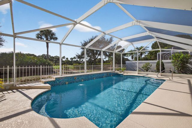 2294 Saratoga Bay Drive, West Palm Beach, FL 33409