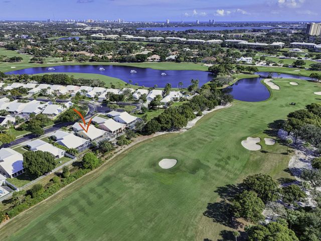 2294 Saratoga Bay Drive, West Palm Beach, FL 33409