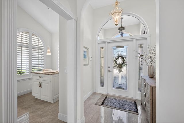 2294 Saratoga Bay Drive, West Palm Beach, FL 33409