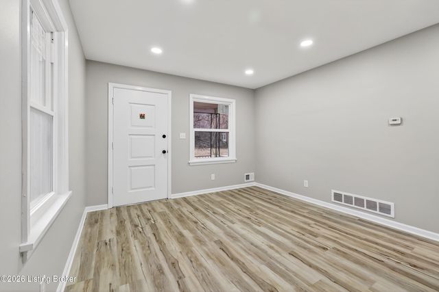 3665 Wheeler Ave, Louisville, KY 40215