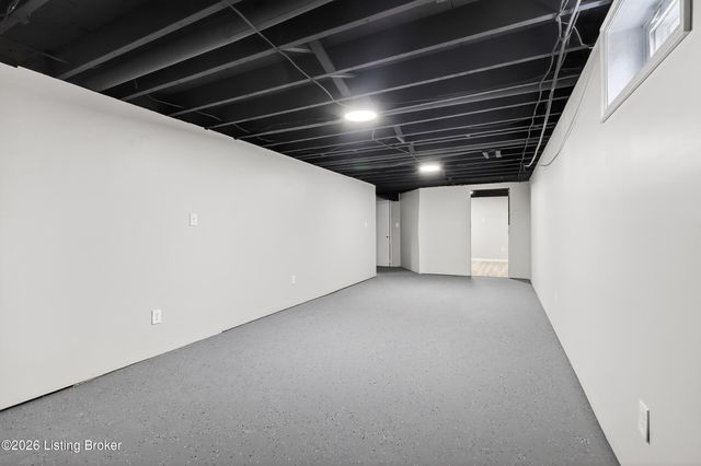 3665 Wheeler Ave, Louisville, KY 40215