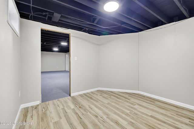 3665 Wheeler Ave, Louisville, KY 40215