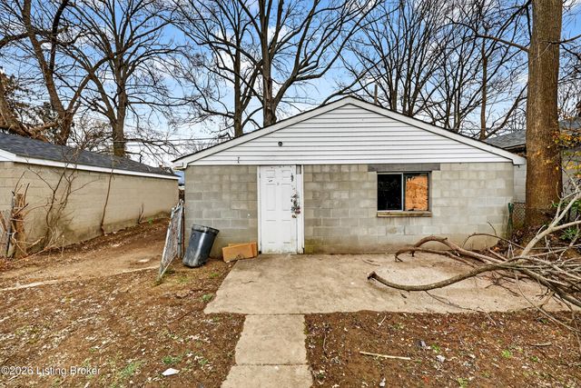 3665 Wheeler Ave, Louisville, KY 40215