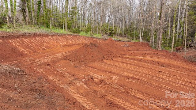 82 Overlook Drive W, Marion, NC 28752