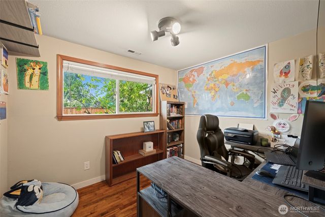 222 SW 305th Street, Federal Way, WA 98023