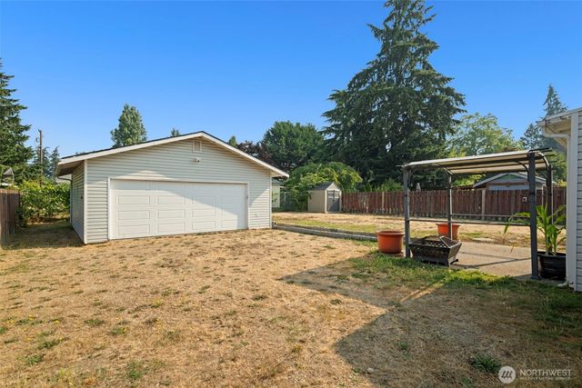 222 SW 305th Street, Federal Way, WA 98023