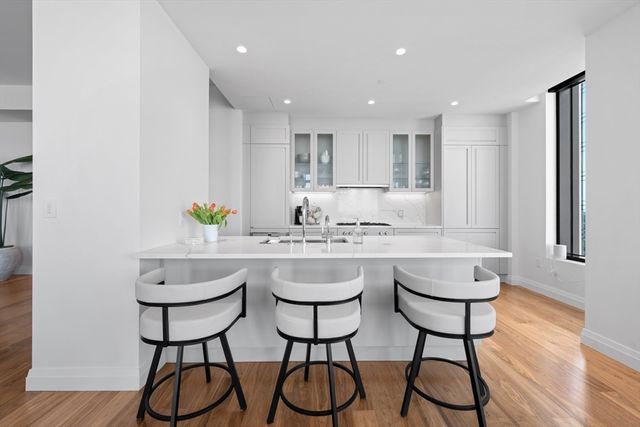 110 Sudbury 4305, Boston, MA 02114