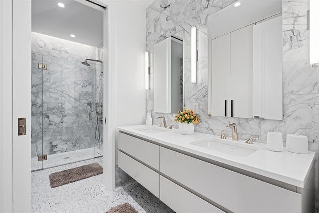 110 Sudbury 4305, Boston, MA 02114