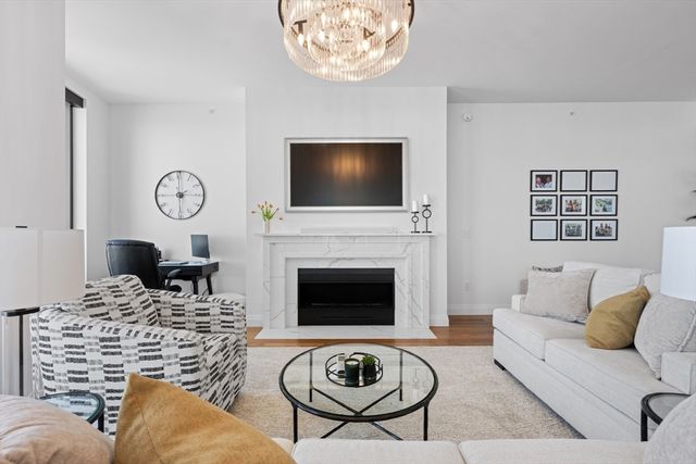 110 Sudbury 4305, Boston, MA 02114