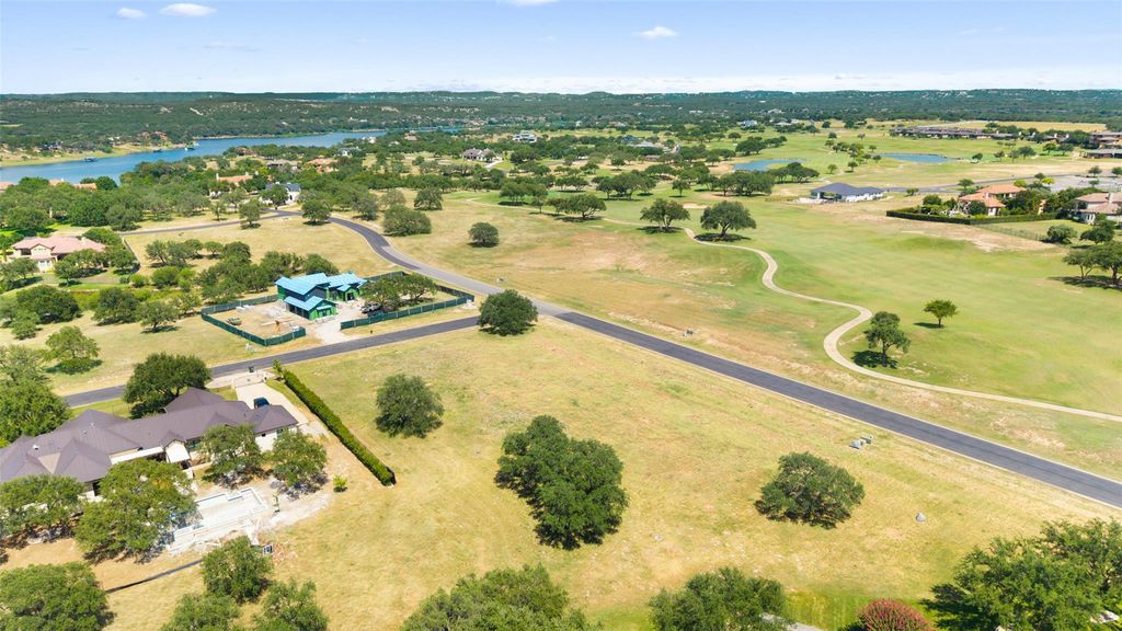 25801 Cliff CV, Spicewood, TX 78669