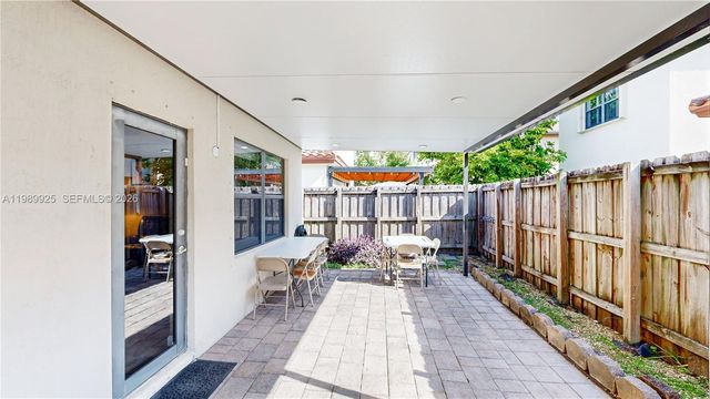 729 SE 34th Ave, Homestead, FL 33033