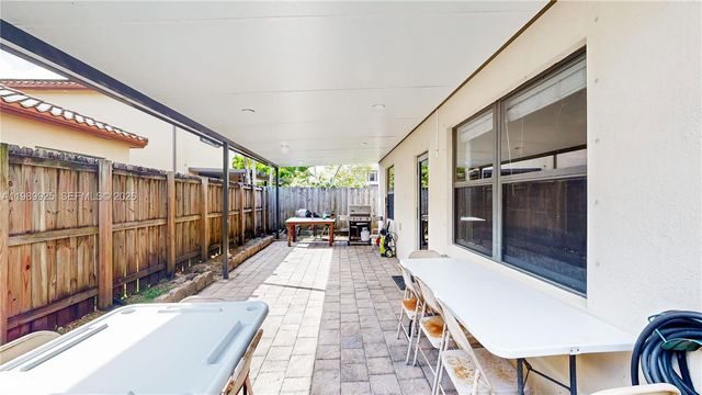 729 SE 34th Ave, Homestead, FL 33033