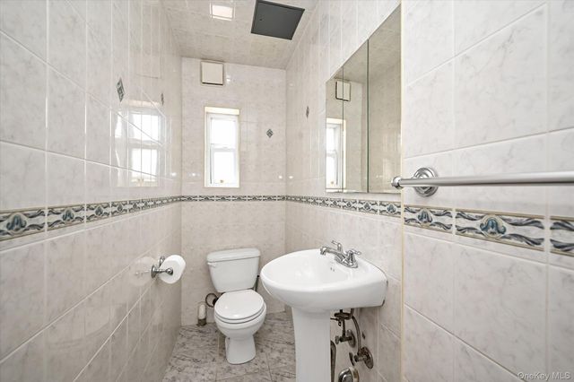15052 76th Road, Kew Garden Hills, NY 11367