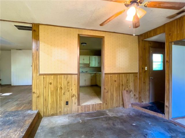 2755 Konnoak Drive, Winston-salem, NC 27127