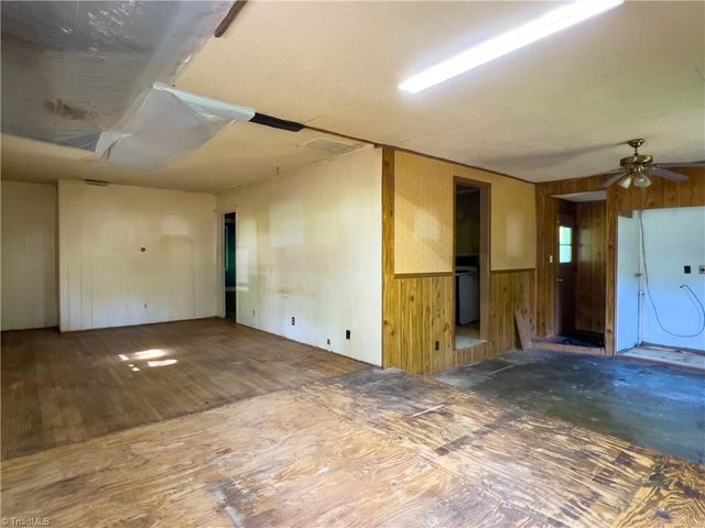 2755 Konnoak Drive, Winston-salem, NC 27127
