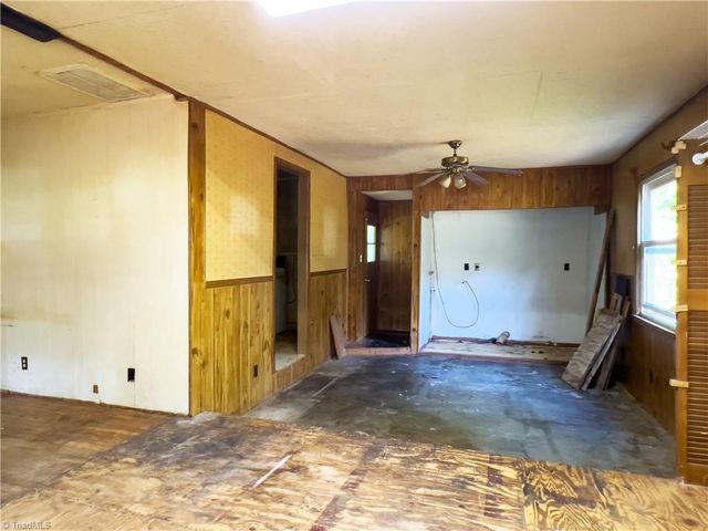 2755 Konnoak Drive, Winston-salem, NC 27127