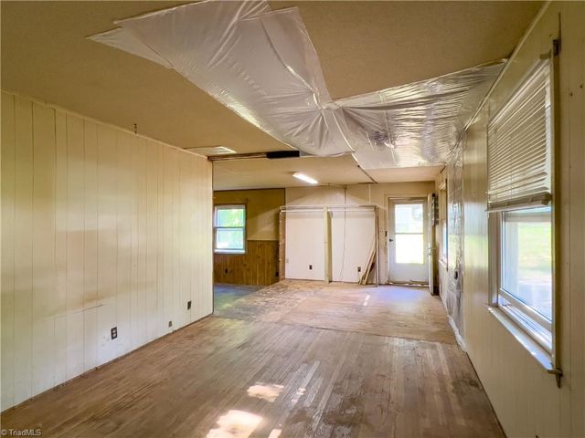 2755 Konnoak Drive, Winston-salem, NC 27127