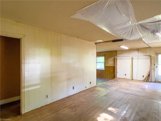 2755 Konnoak Drive, Winston-salem, NC 27127
