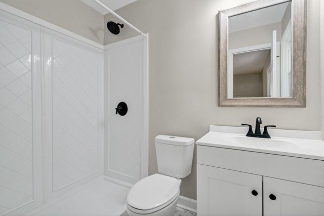 6047 Sc-165, Ravenel, SC 29470