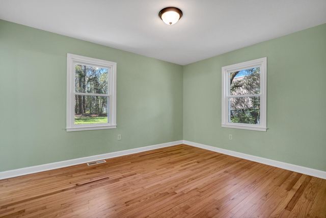 6047 Sc-165, Ravenel, SC 29470