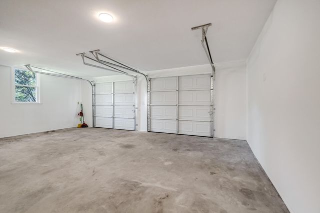 6047 Sc-165, Ravenel, SC 29470