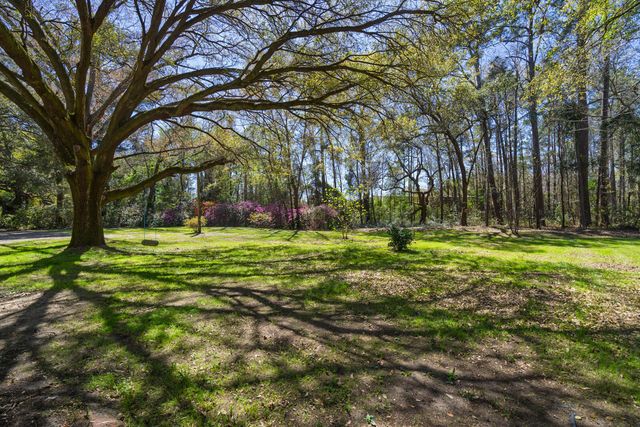 6047 Sc-165, Ravenel, SC 29470