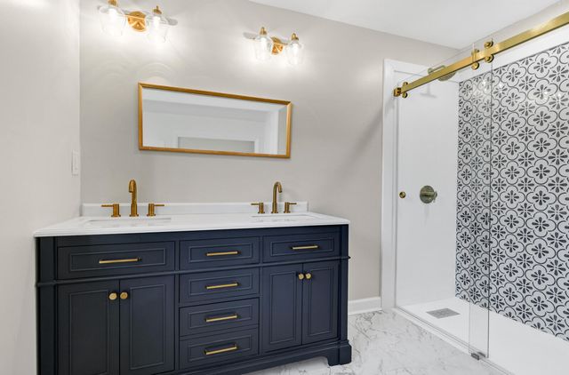 6047 Sc-165, Ravenel, SC 29470