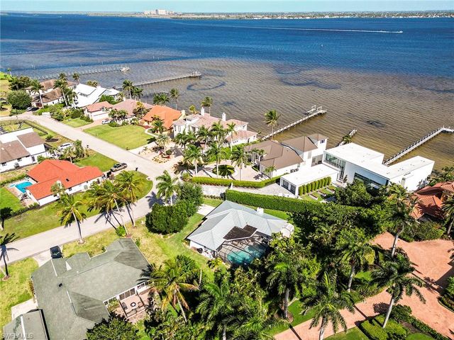 14958 Bonaire CIR, Fort Myers, FL 33908