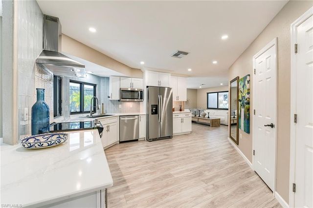 14958 Bonaire CIR, Fort Myers, FL 33908