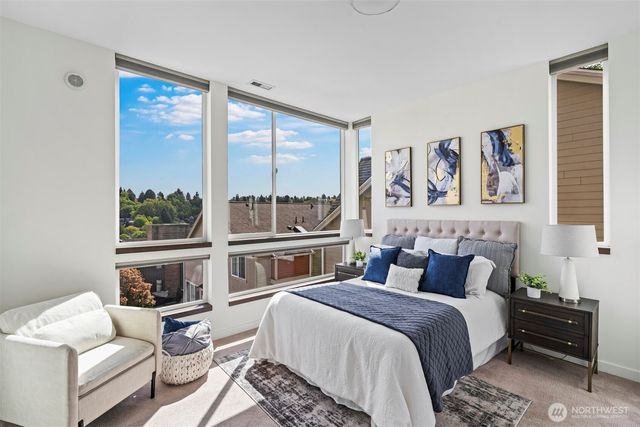 230 26th Avenue E, Seattle, WA 98112