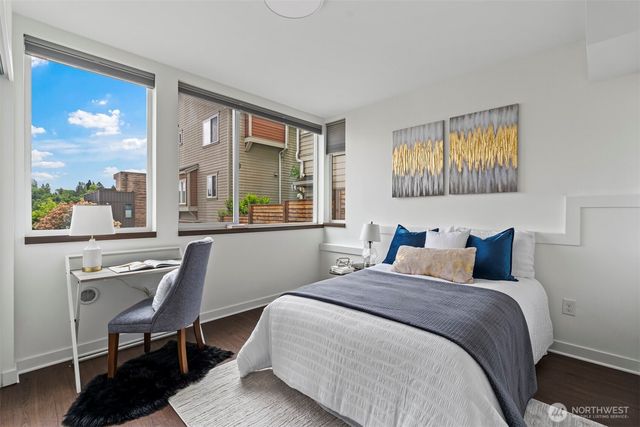 230 26th Avenue E, Seattle, WA 98112