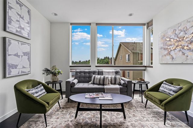 230 26th Avenue E, Seattle, WA 98112