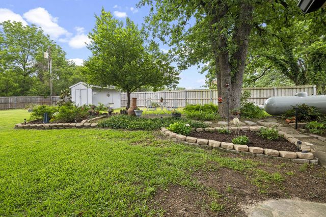 668 County Road 2436, Mineola, TX 75773