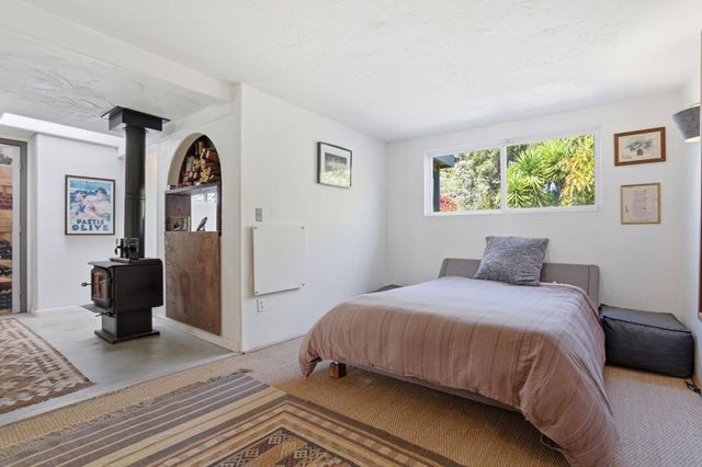 520 Ocean View Avenue, Santa Cruz, CA 95062
