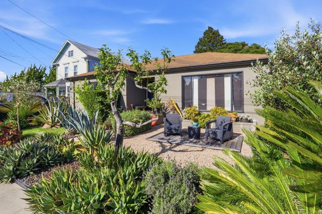 520 Ocean View Avenue, Santa Cruz, CA 95062