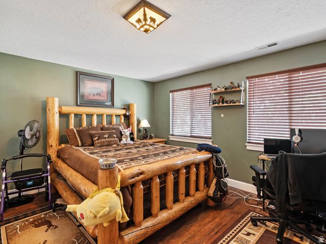 581 E DORTHEA WAY, North Salt Lake, UT 84054
