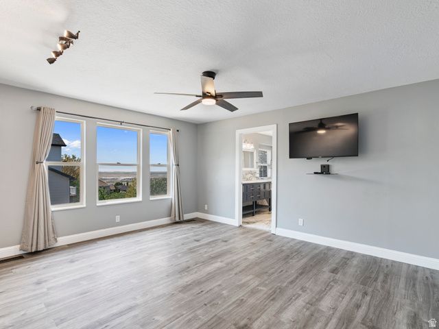 581 E DORTHEA WAY, North Salt Lake, UT 84054