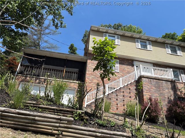 1200 Henry Road, South Charleston, WV 25303
