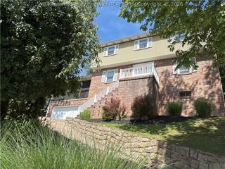 1200 Henry Road, South Charleston, WV 25303