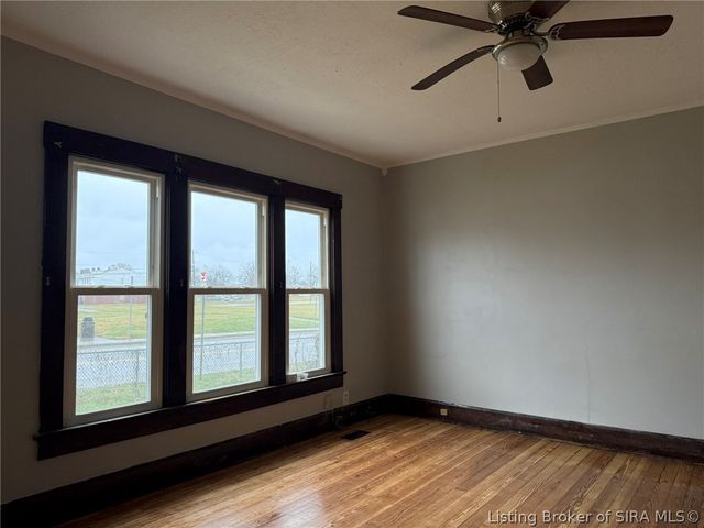 240 Clay Street, New Albany, IN 47150