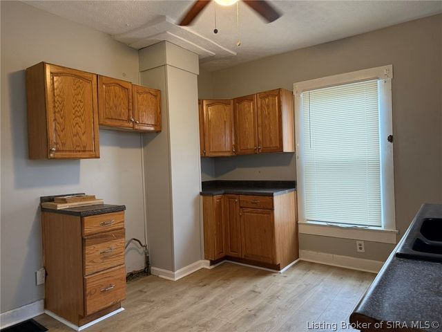 240 Clay Street, New Albany, IN 47150